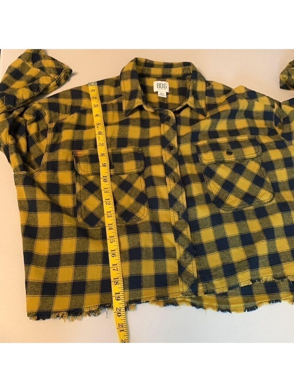 Urban Outfitters Cropped Flannel Button Down Shirt - Picture 10 of 13